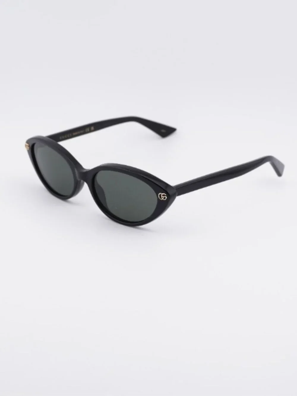 Gucci GG2110S 001 Sunglasses Black Cat Eye Frame, Grey Lenses
